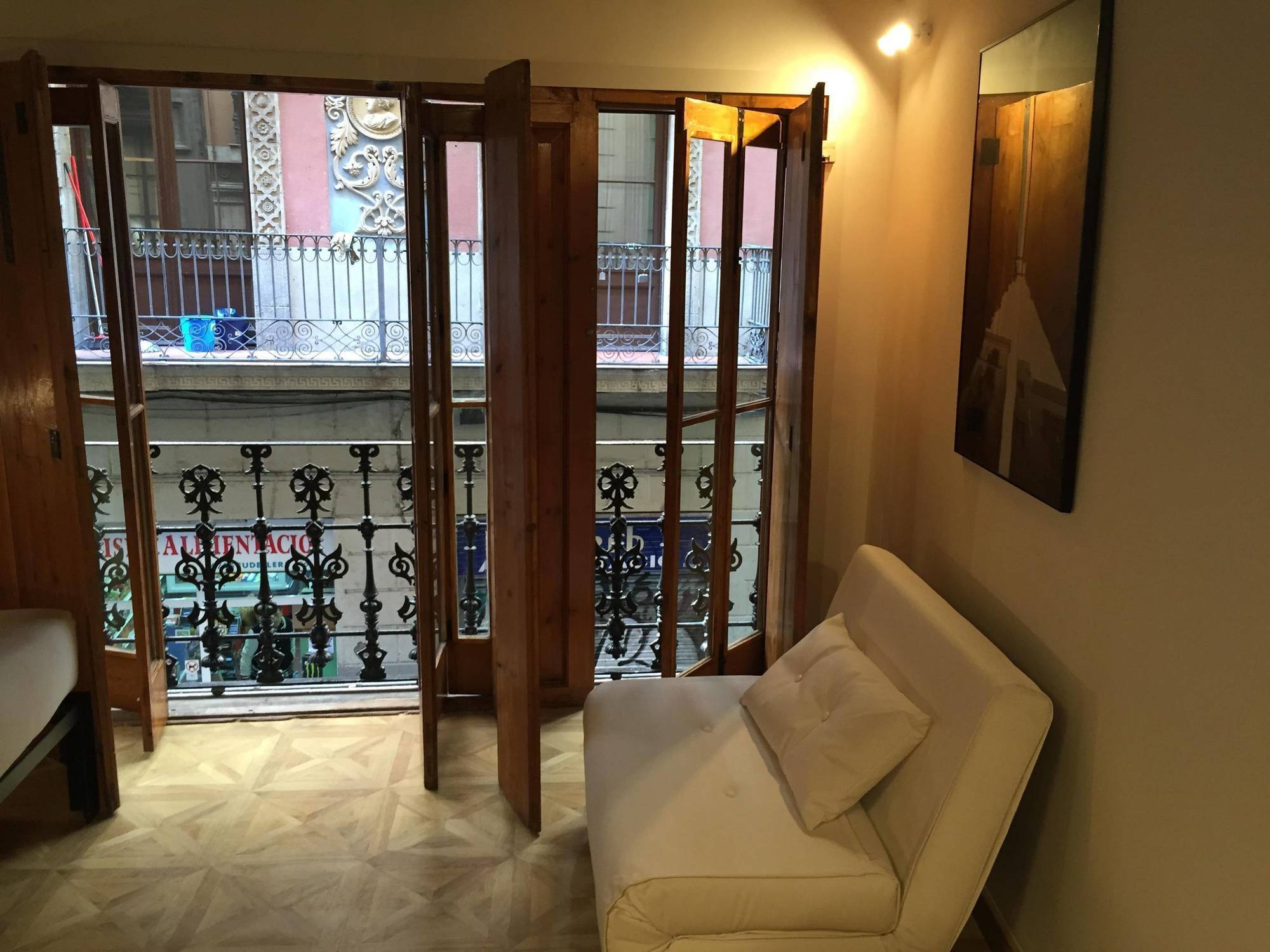 Ferienwohnung L'Escudellers By The Streets Barcelona Exterior foto